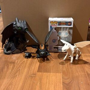 How To Train Your Dragon lot
